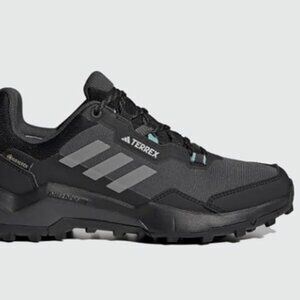 adidas Women's Terrex Ax4 Hiking Sneaker, size 9M
